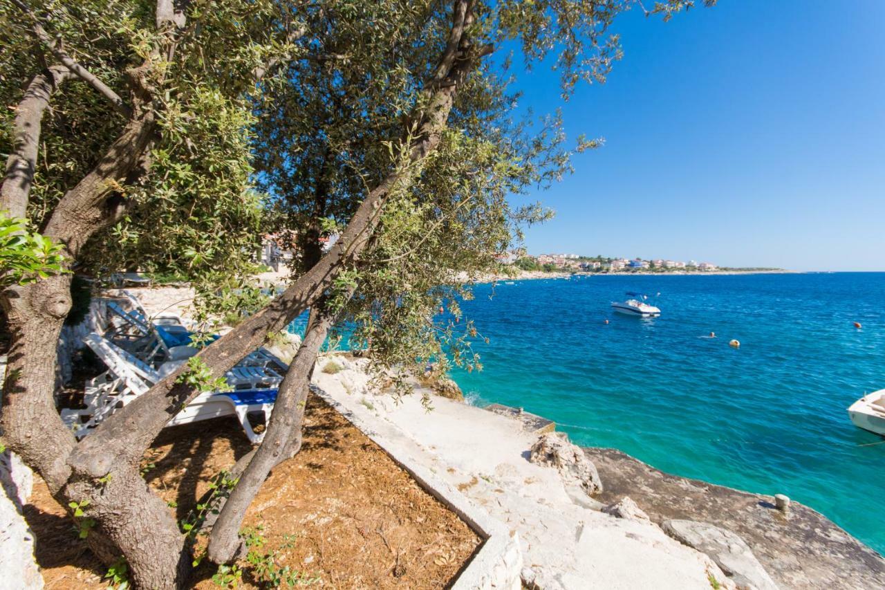 Apartments Marinana Ражань Экстерьер фото